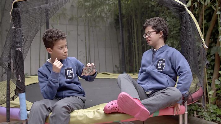 De seda y hierro - La otra mitad - Lengua de signos