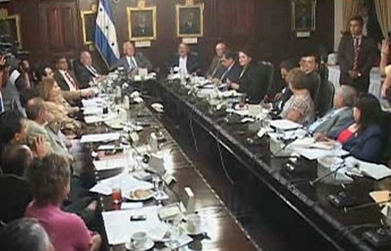   España ha retirado las credenciales al embajador de Honduras en Madrid.