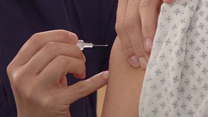 Inmunóloga prevé que habrá que vacunarse una vez al año