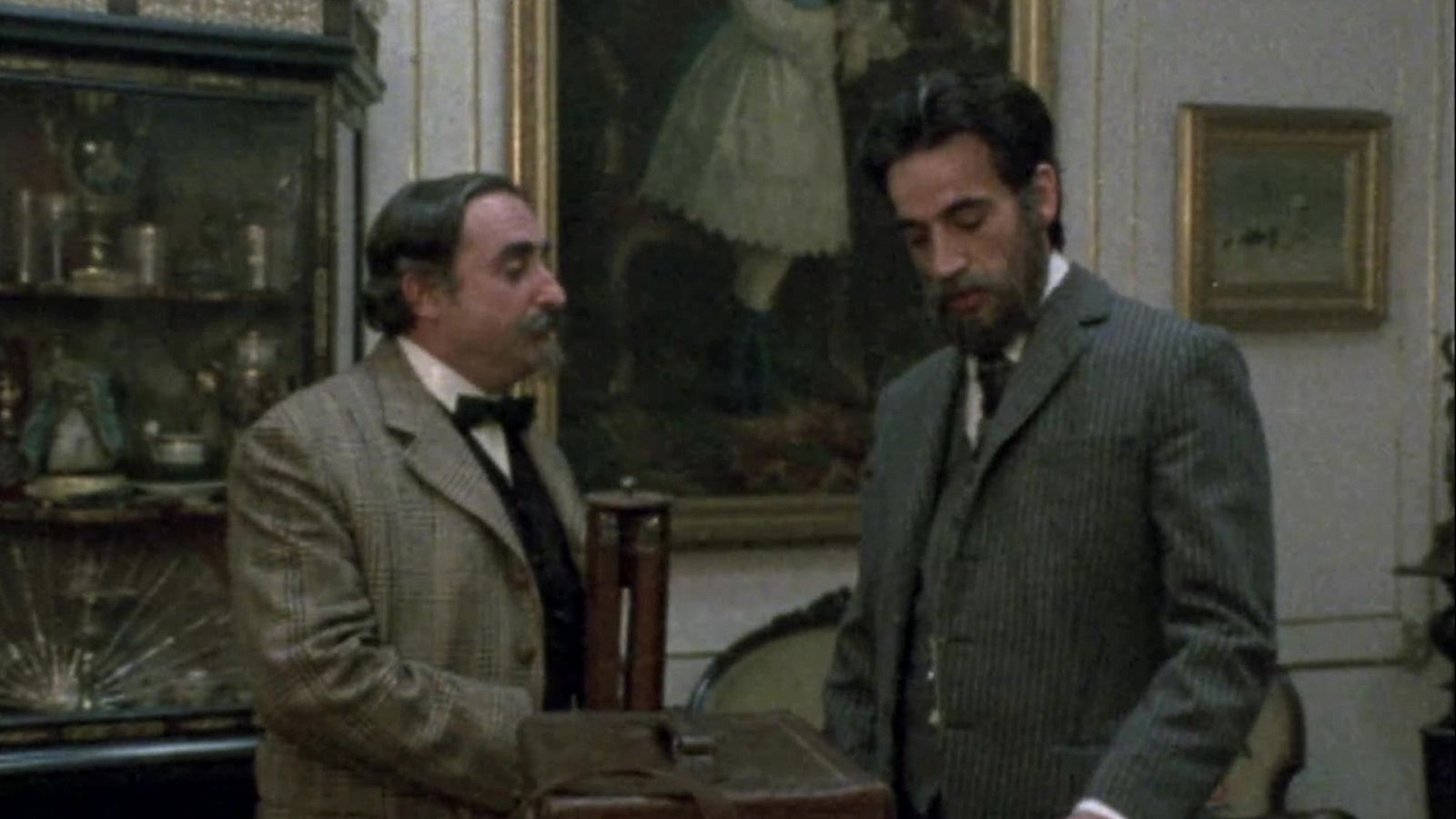 Anillos de oro - Capítulo 9: Retrato en sepia - ver ahora