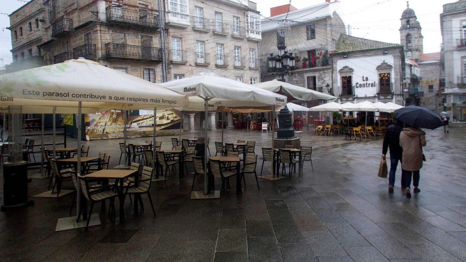 El sector turístico ve con buenos ojos exigir PCR a viajeros que entren a España pero temen ver reducida su actividad