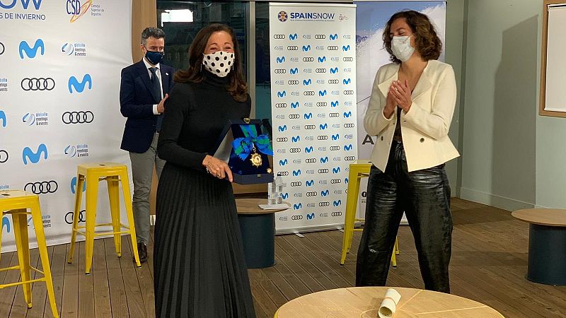  Td1_medalla_blanca_131120