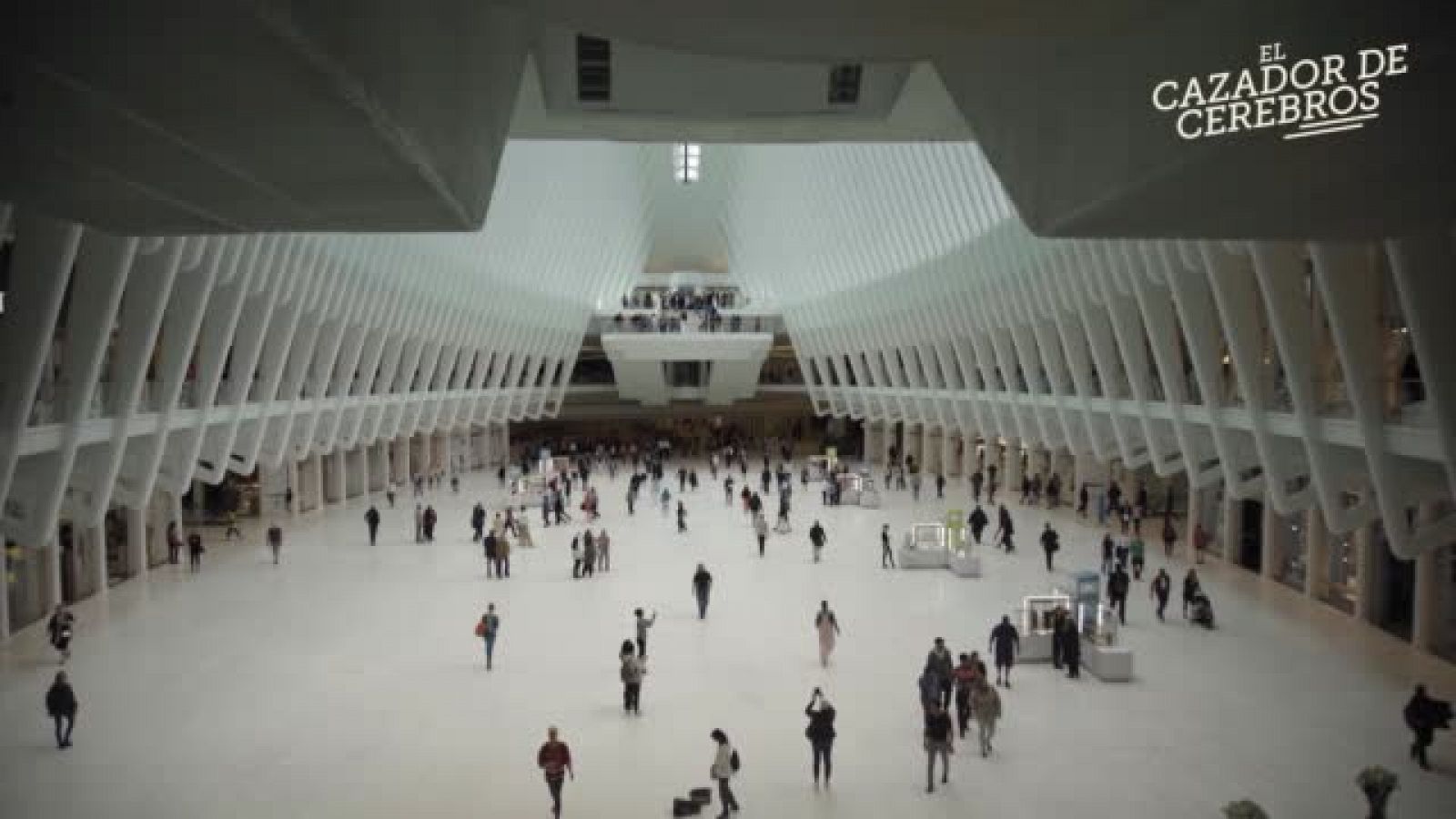 Vídeo resumen del séptimo episodio de la 4ª temporada de 'El cazador de cerebros' sobre el fenómeno humano de las migraciones
