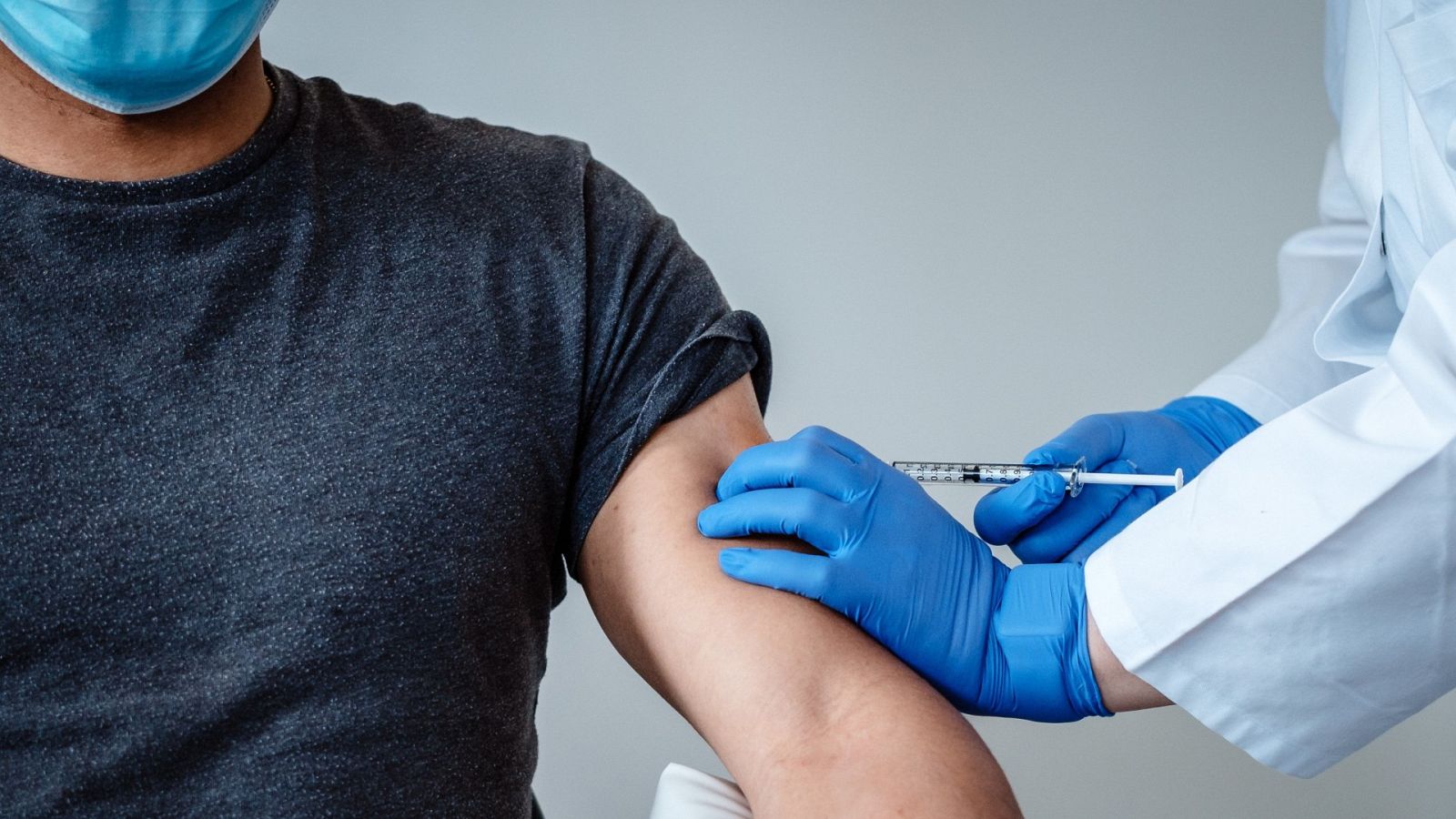 Los expertos confían en la seguridad de la vacuna contra el COVID - RTVE.es