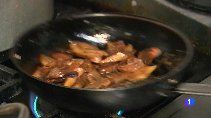 Telediario 1 - Las setas levantan pasiones entre sus partidarios