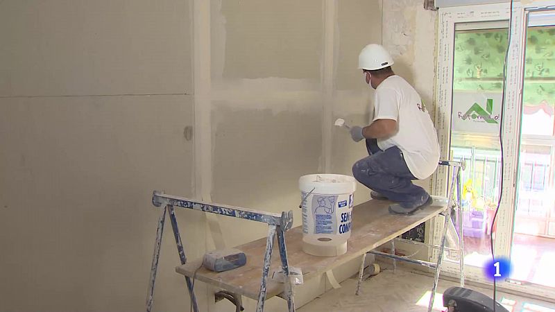 6 de cada 10 españoles creen que debería arreglar algo en su casa - ver ahora