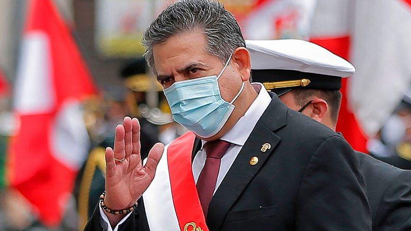 Manuel Merino dimite como presidente interino de Perú
