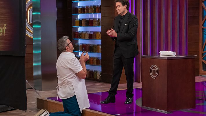MasterChef Celebrity - Flosie le pide matrimonio a Pepe