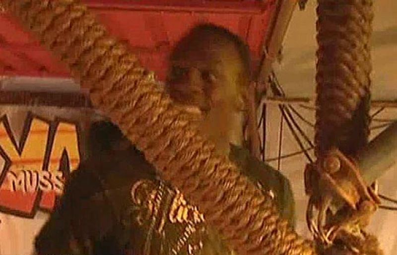 Usain Bolt ha celebrado las medallas de oro conquistadas en los Mundiales de Berlín durante la fiesta organizada por su marca deportiva en la capital alemana. 