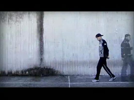 El coro de la cárcel - Intro 'Rock in Rebibbia' (Italia)