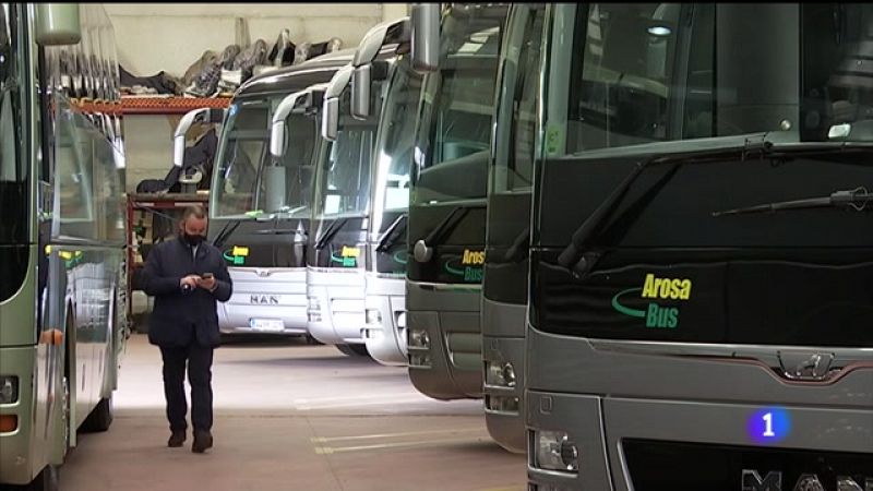 As empresas de autobuses discrecionais piden moratorias nos créditos e alugueres para sobrevivir ao parón da pandemia
