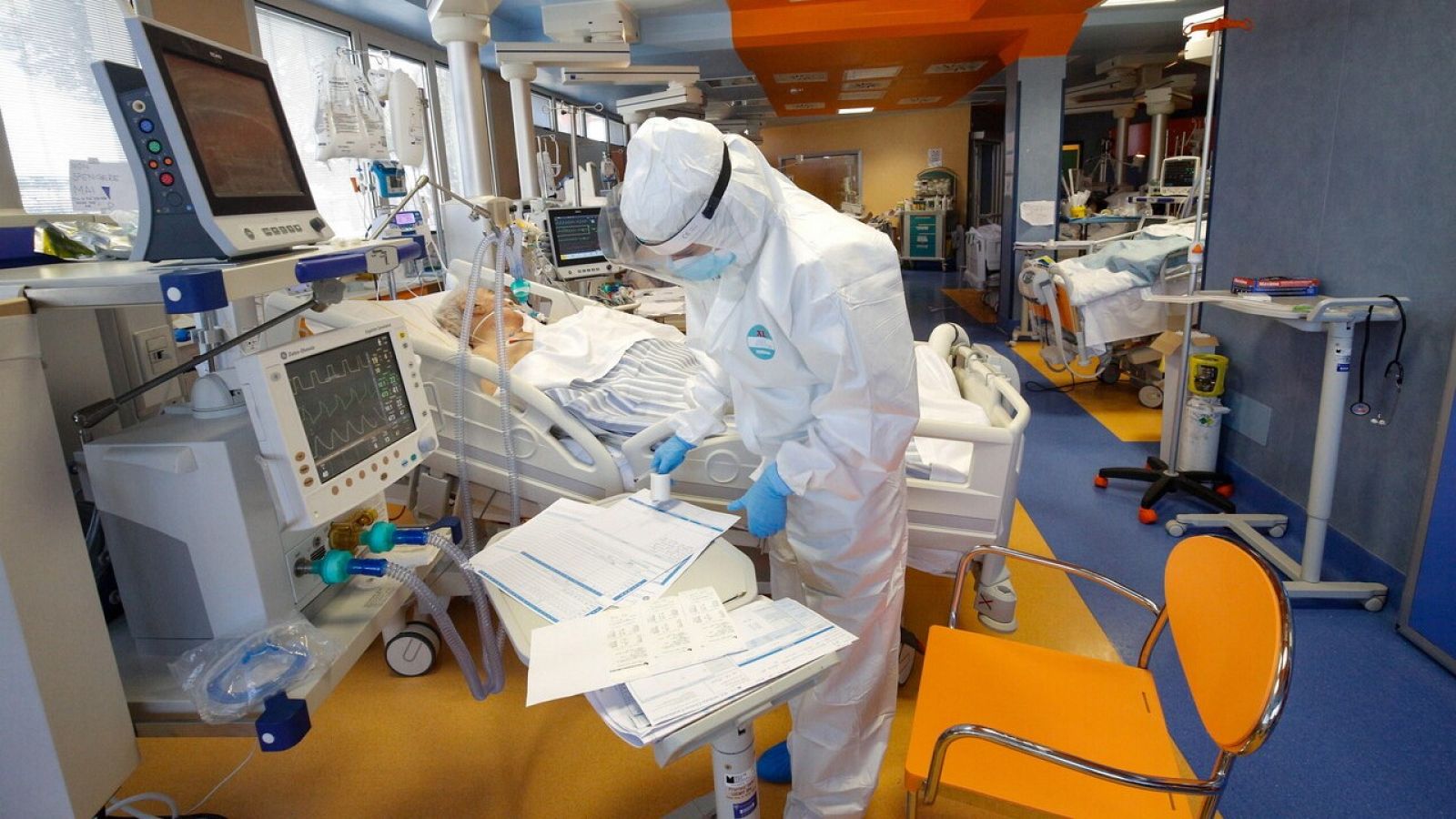 Italia marca nueva cifra récord de muertos por coronavirus