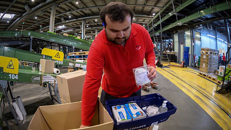 'Crónica de un asedio': así de difícil fue conseguir material sanitario en la primera ola de la pandemia