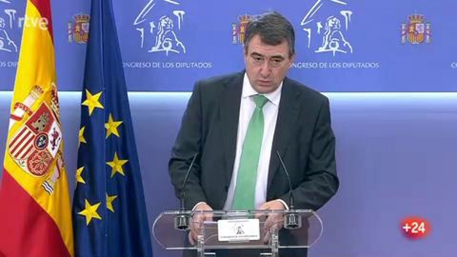 El PNV pacta con el Gobierno la eliminación del impuesto al diésel