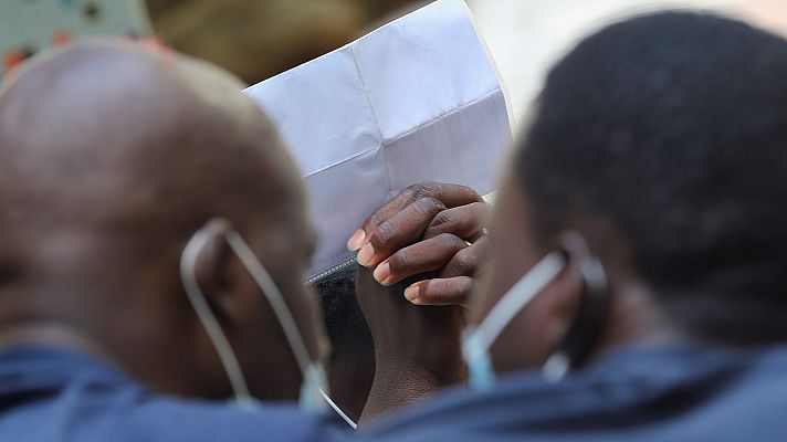 Telediario 1 - Arriesgar la vida por un porvenir en España desde el Sáhara