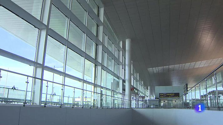 Telediario 1 - El Aeropuerto del Prat comenzó este año con 47 enlaces intercontinentales y ahora tiene 14