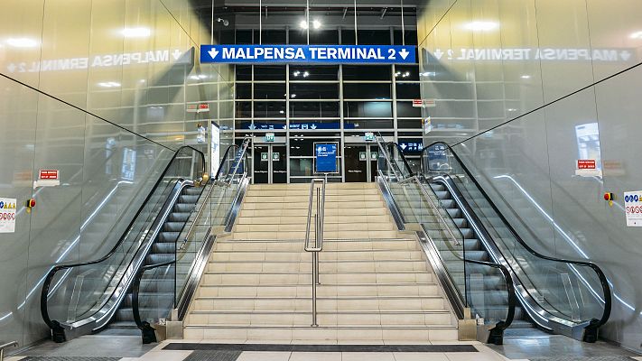 Telediario 1 - Cómo viajar desde Milán a España con la PCR obligatoria