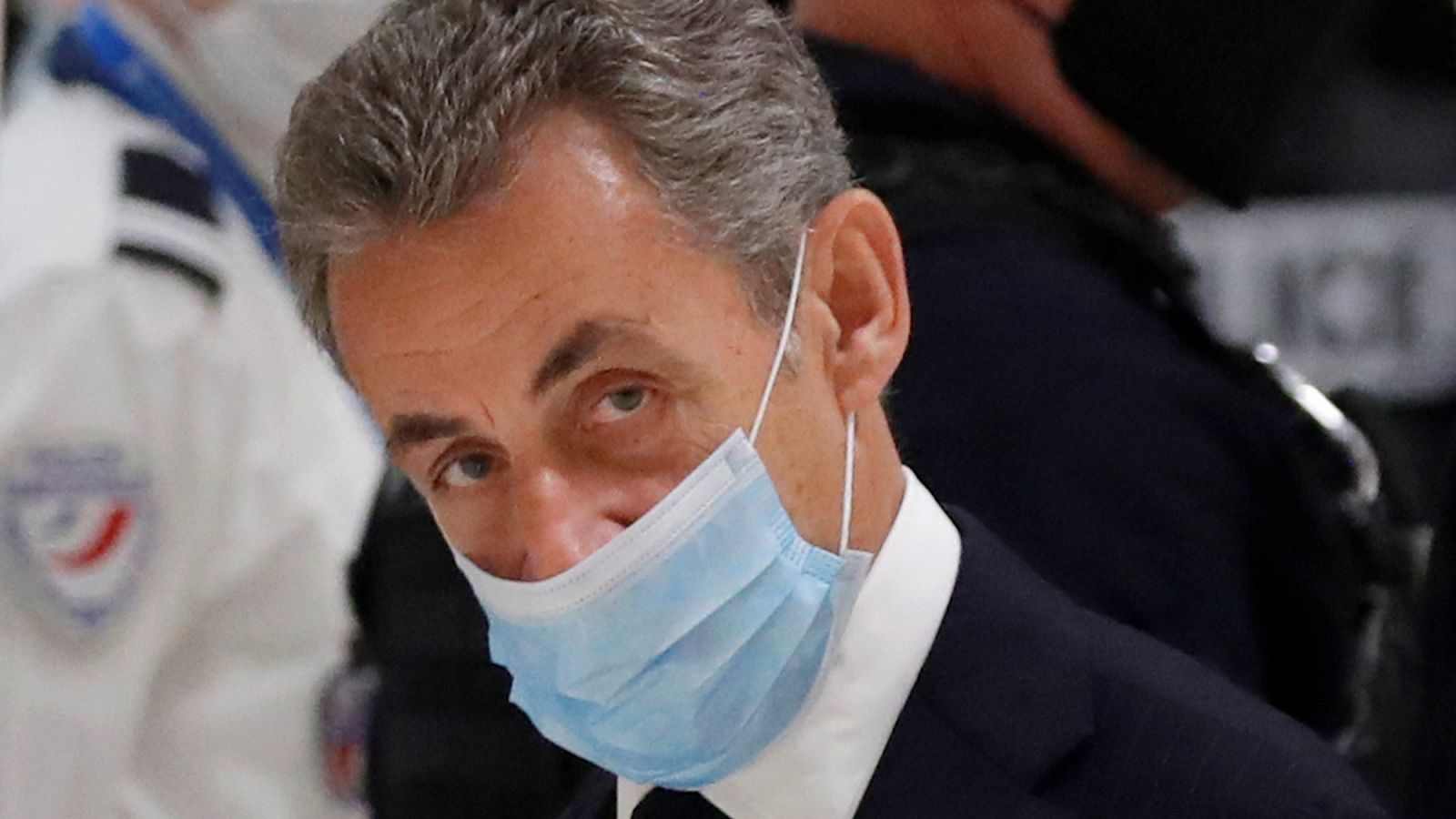 Sarkozy, en el banquillo de los acusados