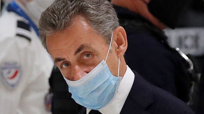 Telediario 1 - Sarkozy, en el banquillo de los acusados por corrupción y tráfico de influencias