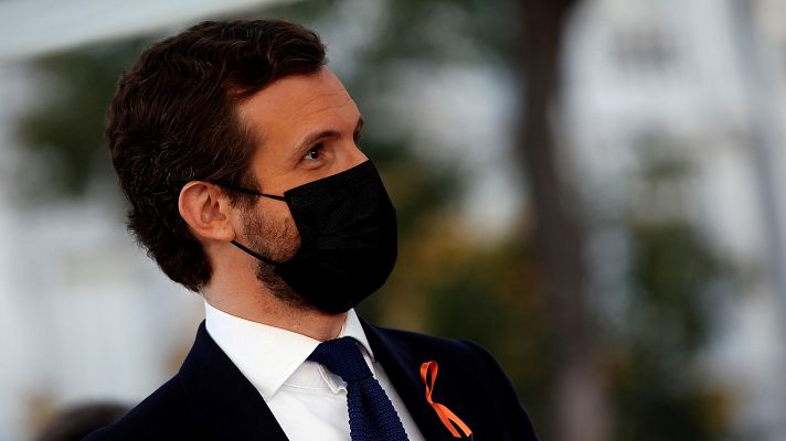 Telediario 1 - Casado asegura que las comunidades del PP legislarán contra la 'Lomloe' y Celaá le acusa de llamar a la "desobediencia"