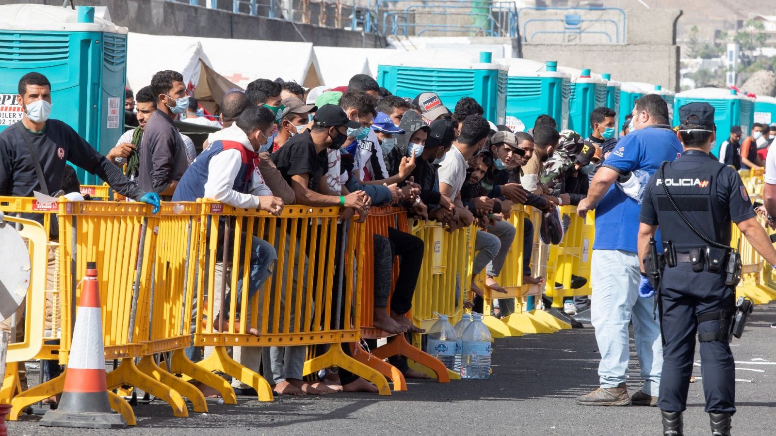 Canarias obligará a los migrantes con Covid-19 a aislarse 