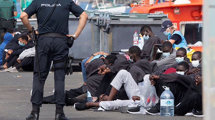 Migrantes en Europa buscan a sus familiares en Arguineguín
