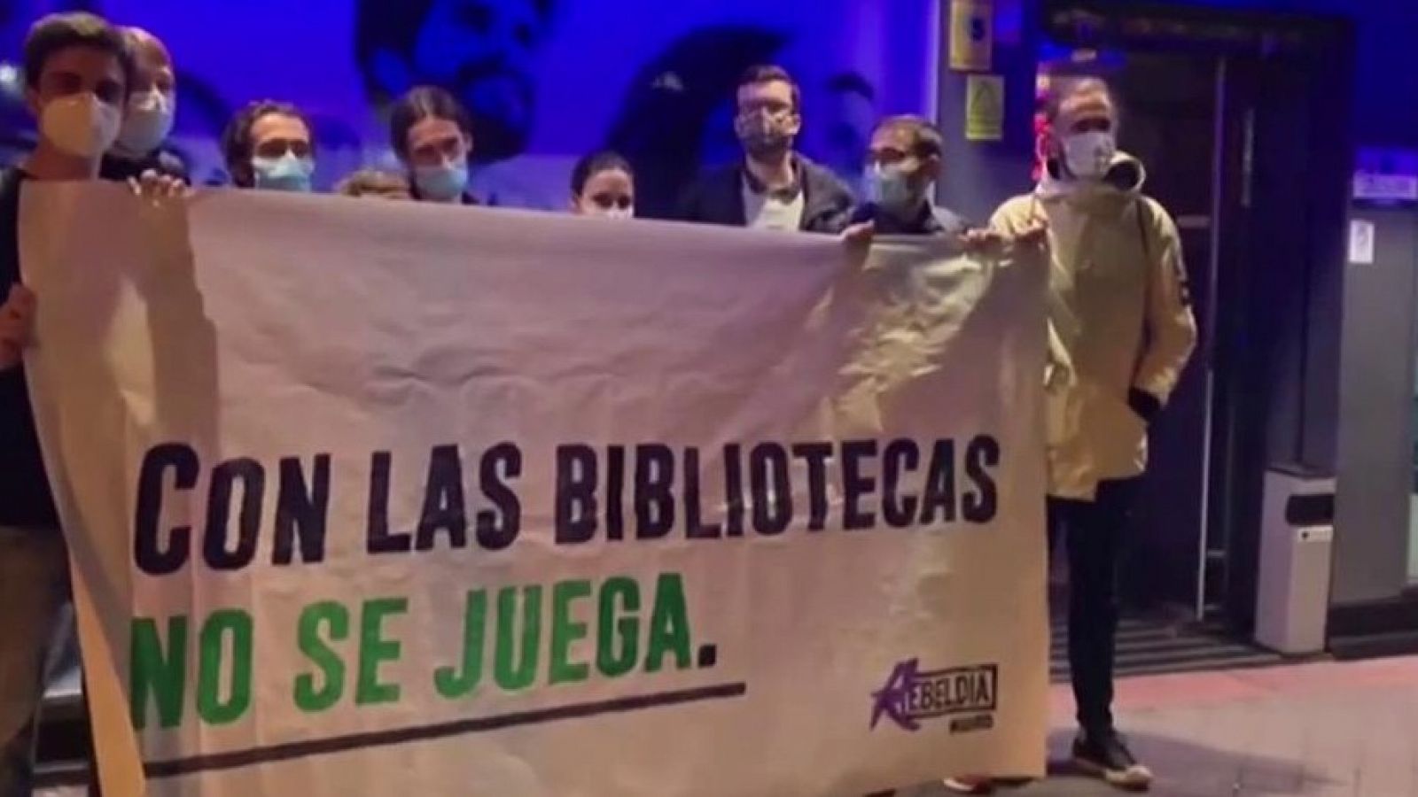 Los jóvenes se reivindican ante la situación de las bibliotecas