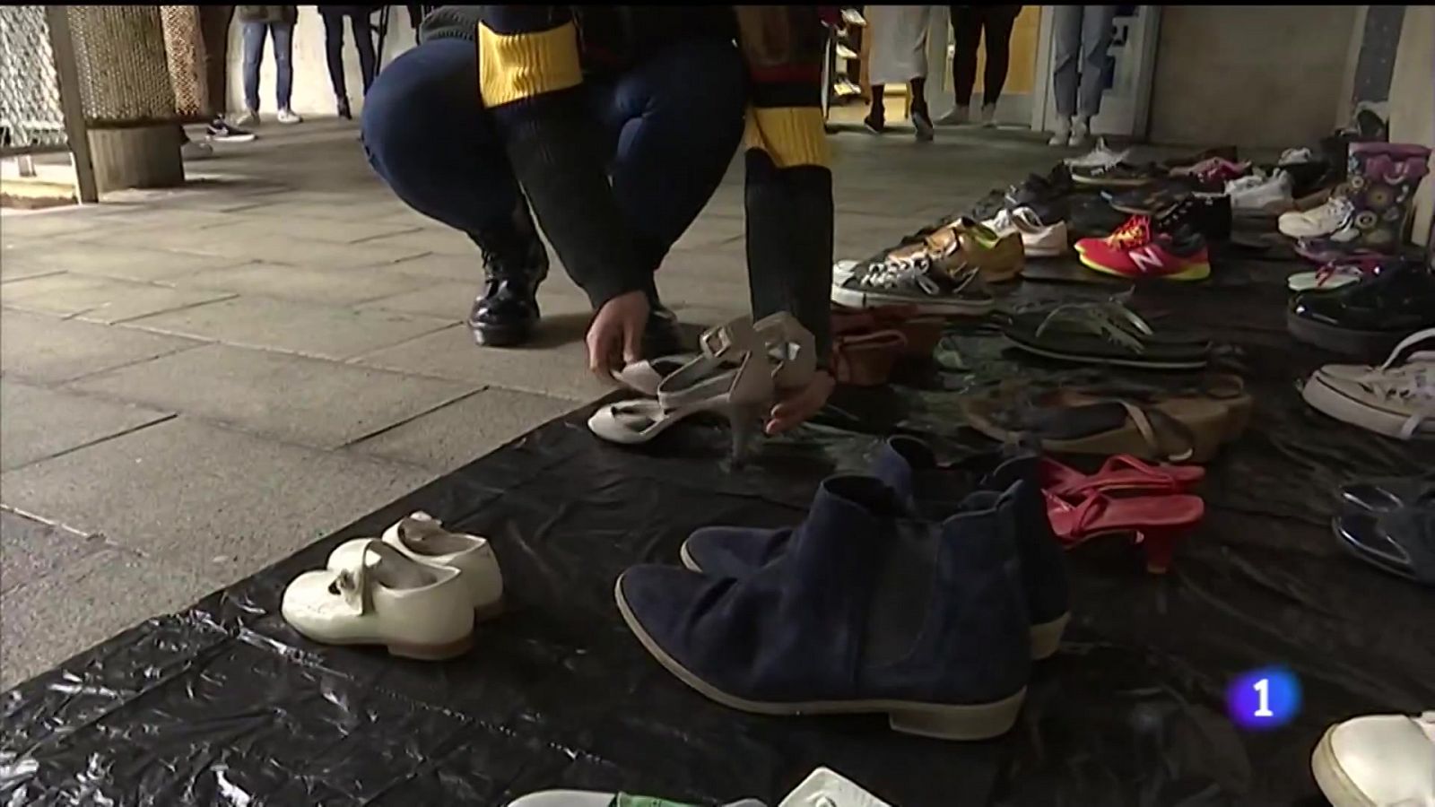 Os zapatos, símbolo das vidas perdidas pola violencia machista