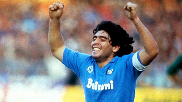 Maradona, 'el genio del fútbol mundial'