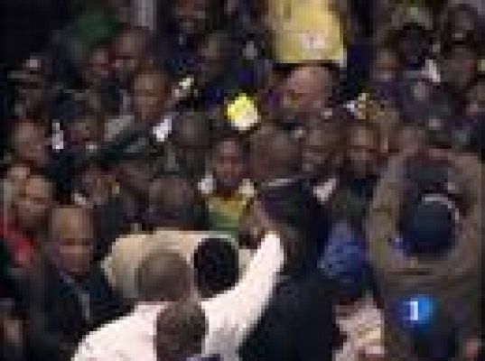  - Semenya, recibida como una heroína