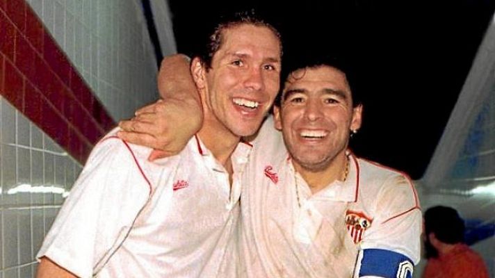 Telediario 1 - "Diego no puede fallecer", los entrenadores recuerdan a Maradona