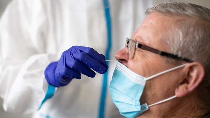 La tarde en 24h - Simón: el puente y la Navidad serán "críticos"