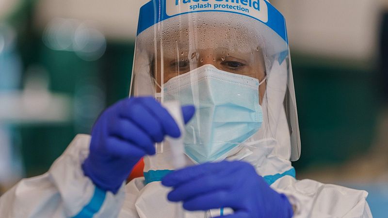 Médicos y sanitarios pasaron meses sin ver a sus familias por miedo al contagio