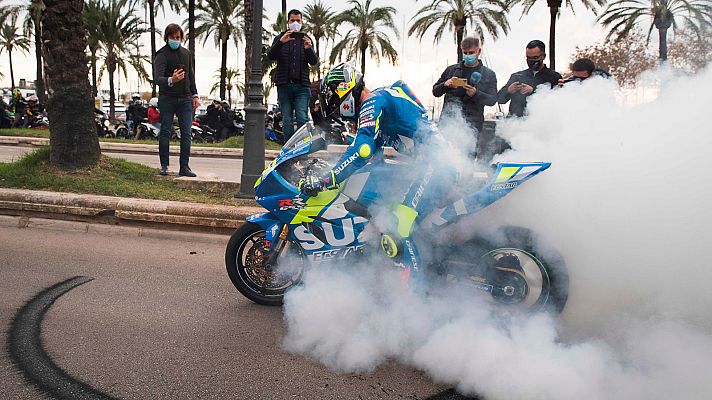 Telediario 1 - Joan Mir celebra el título rodeado de la afición balear