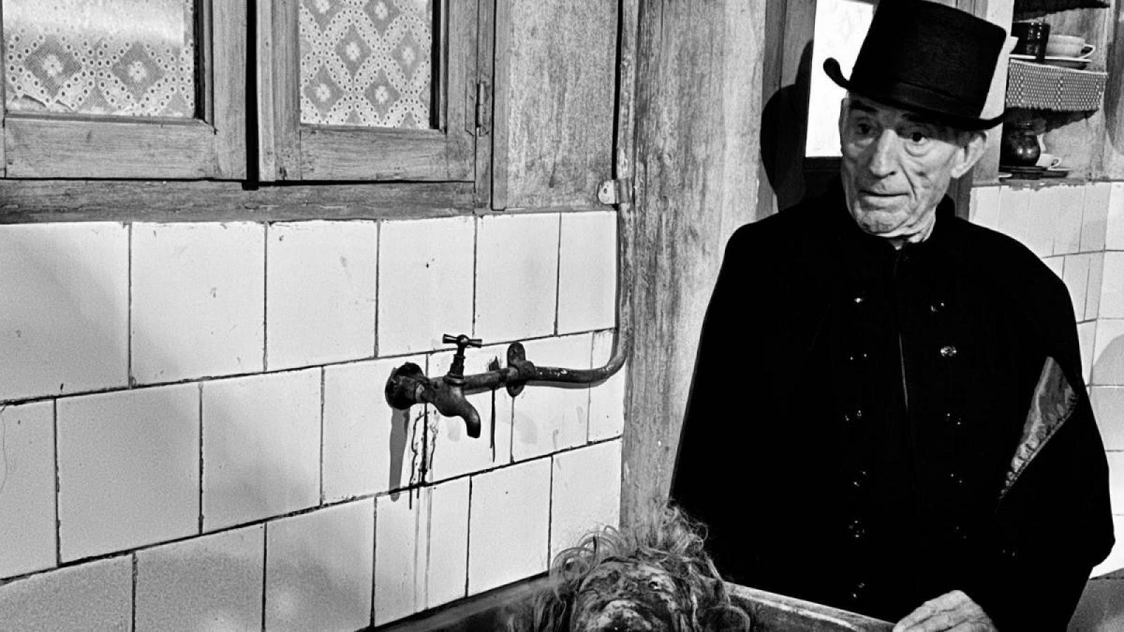 Otros estrenos: 'Vampus Horror Tales' y 'Contagio en alta mar'