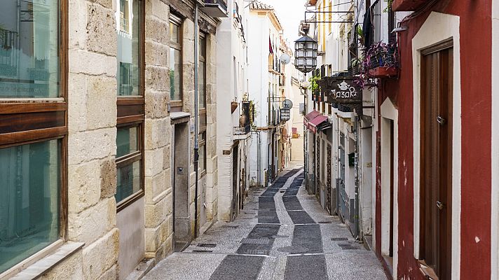 La Junta relaja las restricciones en Granada, que podrá reabrir la hostelería y el comercio no esencial