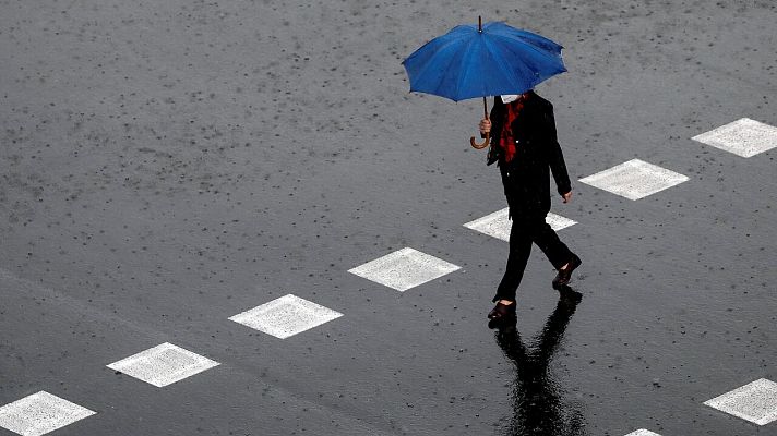 Lluvias fuertes en el oeste de Canarias y Cádiz con temporal en el Estrecho