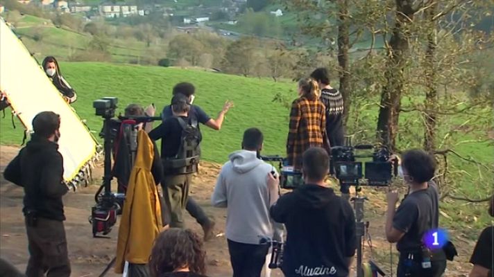 TeleCantabria - Dos vacas y una burra