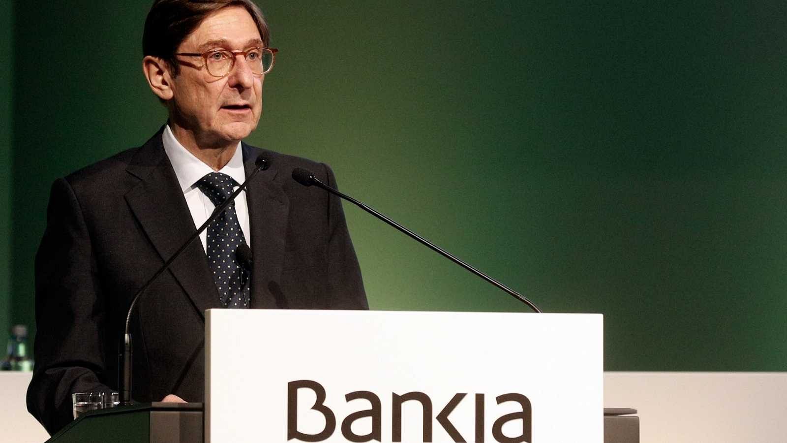 Los accionistas de Bankia dan luz verde a su fusión con Caixabank