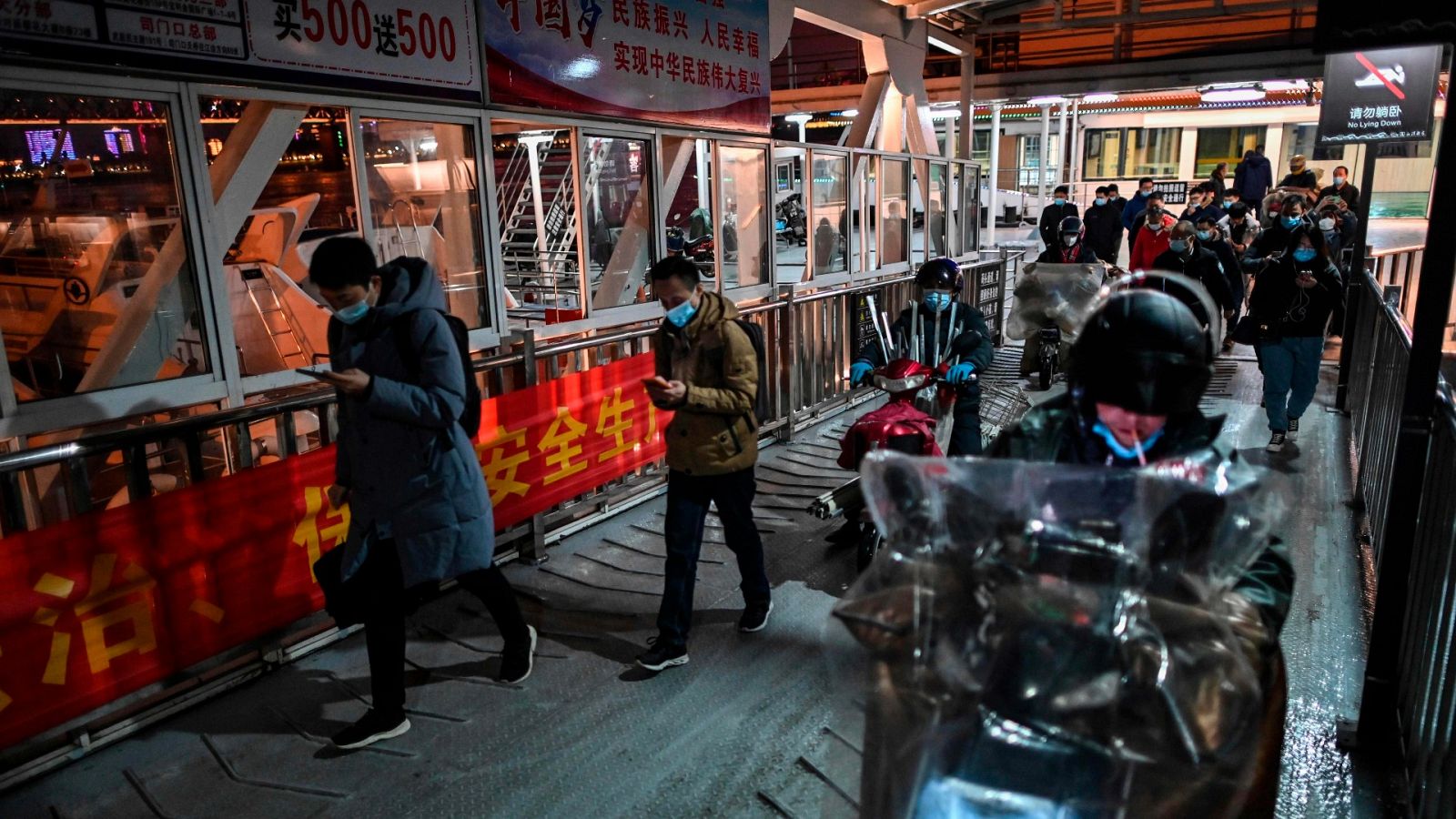Las incógnitas de la COVID-19 en Wuhan un año después
