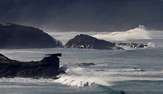 Precipitaciones localmente fuertes y persistentes en el oeste y sur de las islas Canarias de más relieve