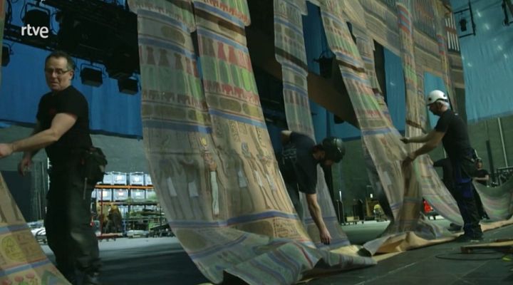 El palco - La escenografía de Mestres Cabanes para Aida, en El Palco