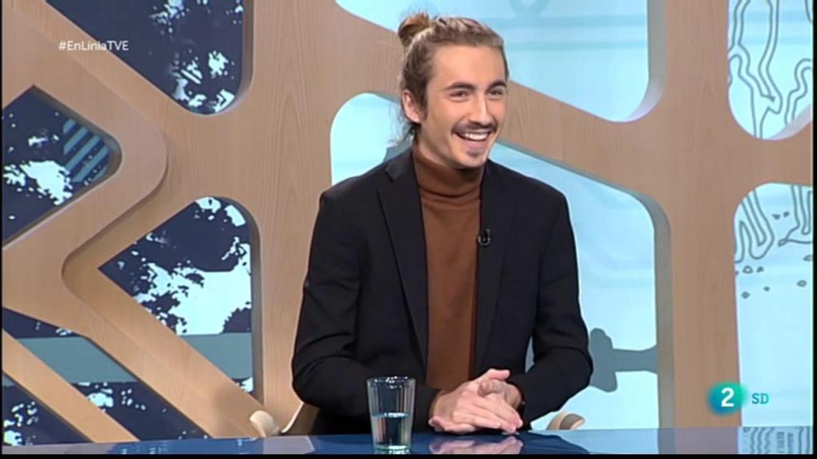 En Línia - adolescents, patinets i espècies invasores