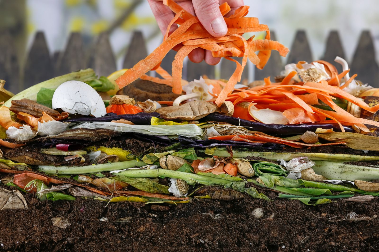 ¿Se puede hacer compost en casa? Te enseñamos cómo