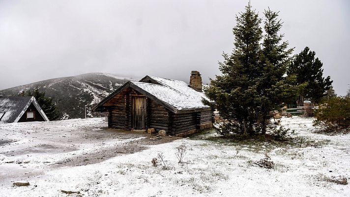 Lluvia fuerte en La Palma y nevadas en la cordillera Cantábrica y en Pirineos