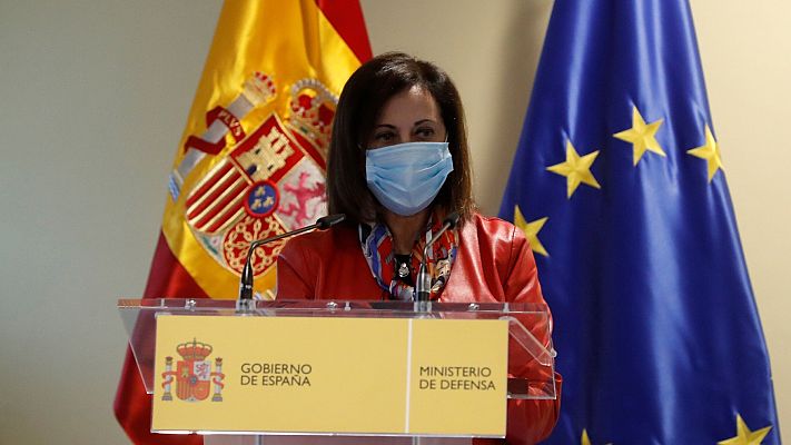 Informativo 24h - Robles lleva a la Fiscalía el chat en que militares retirados hablaban de un golpe de Estado: "En ningún caso representan a las Fuerzas Armadas"