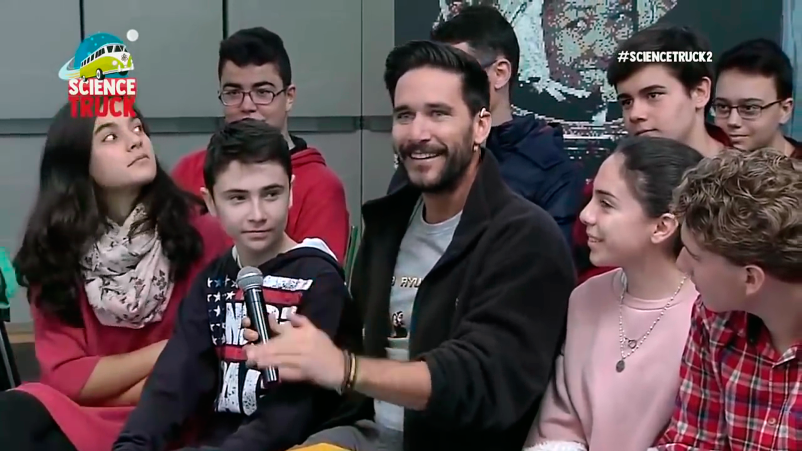 #SCIENCETRUCK 1 | El pakozoico y los dinosaurios - FECYT | Ver