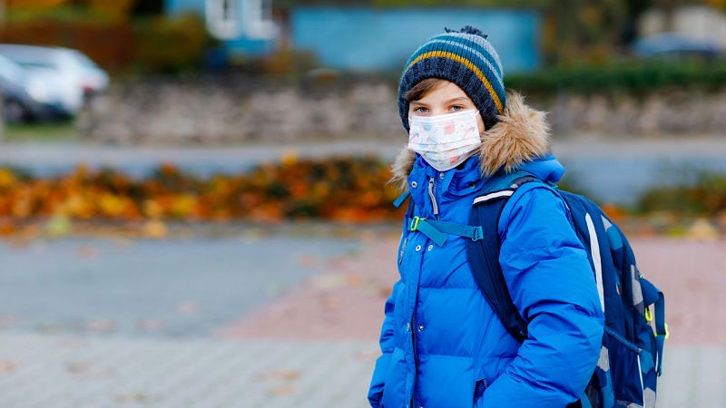 Mantas para combatir el frio en el colegio por la ventilación anti COVID