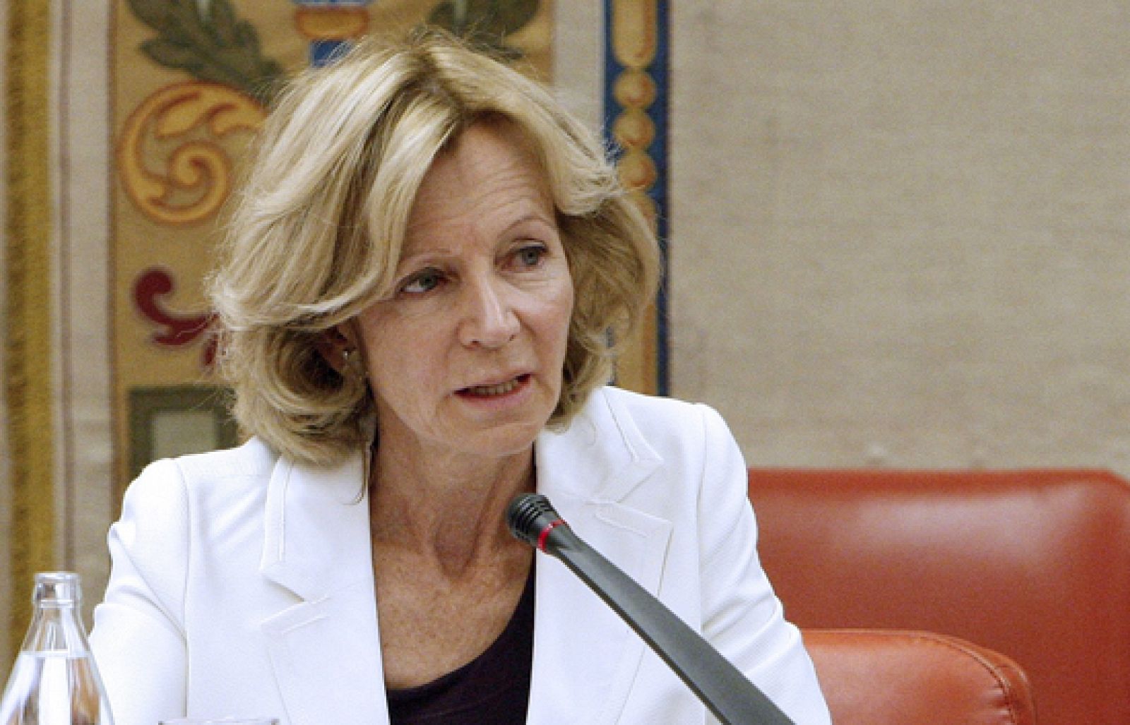 La Ministra de Economía ha dicho que el Gobierno revisará los impuestos | Ver