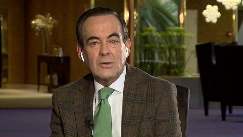 Bono asegura que cesó al general Mena por hacer un discurso conta el Estatut de Cataluña